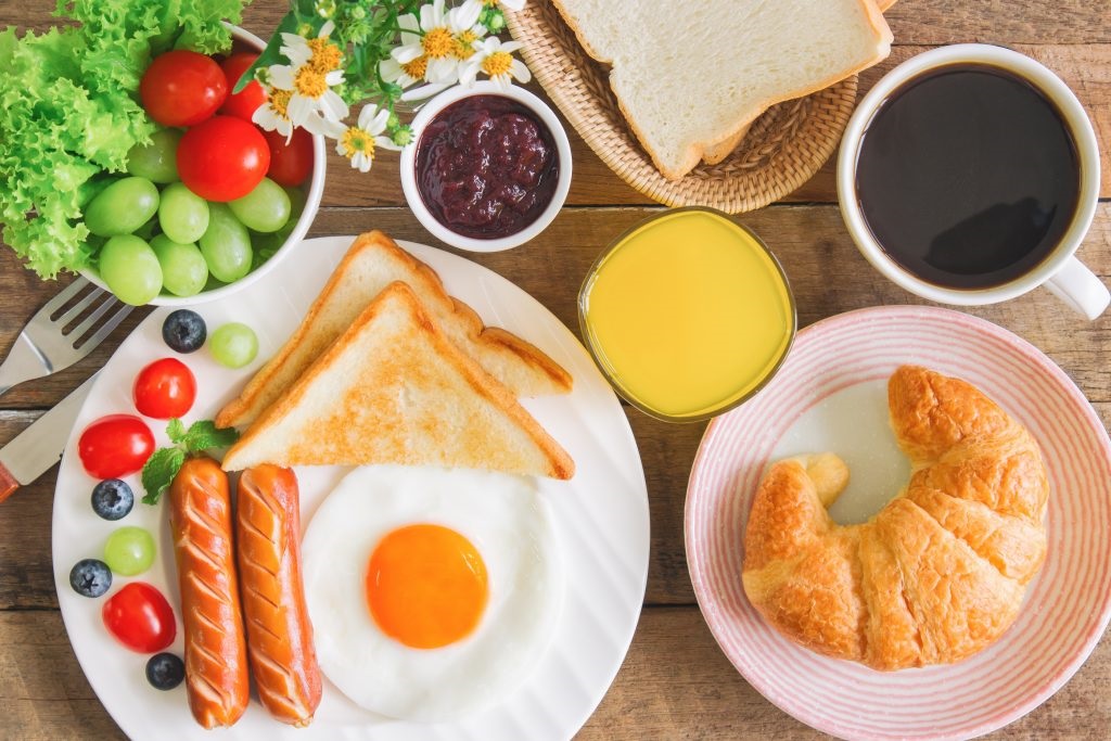 heavy breakfast - new ways to lose weight 
